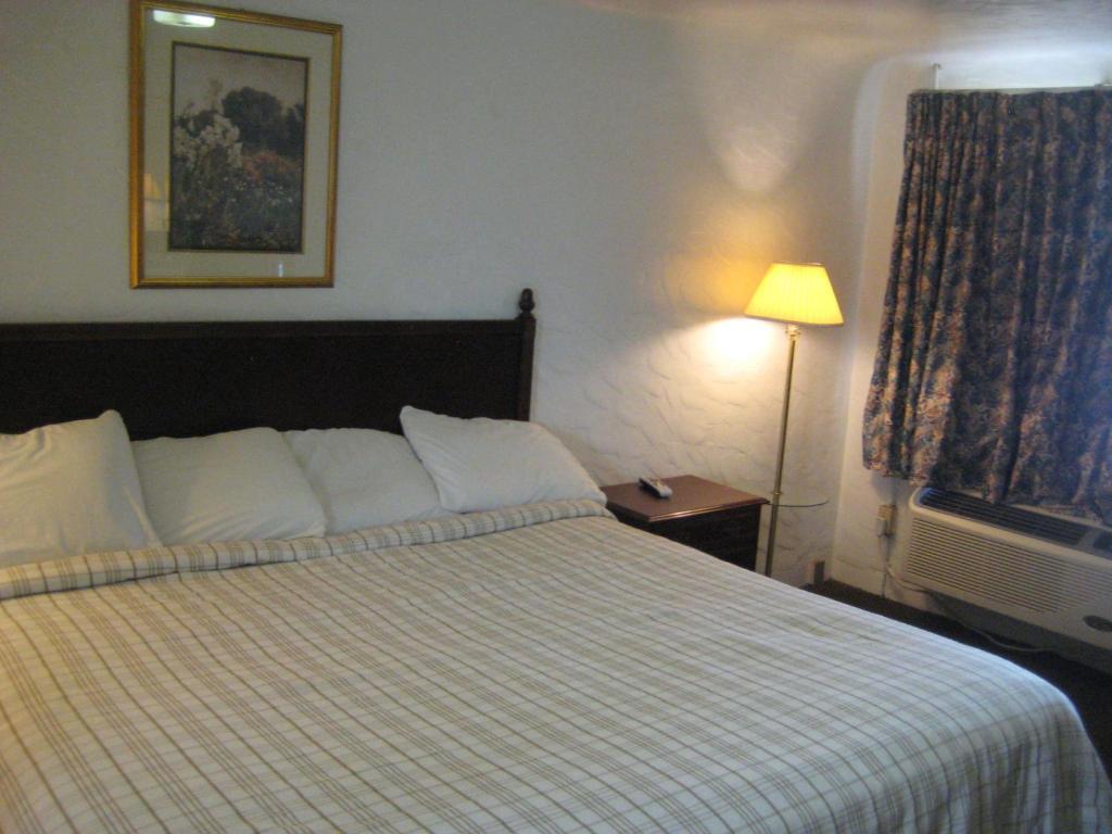 El Capitan Motel Gallup Room photo